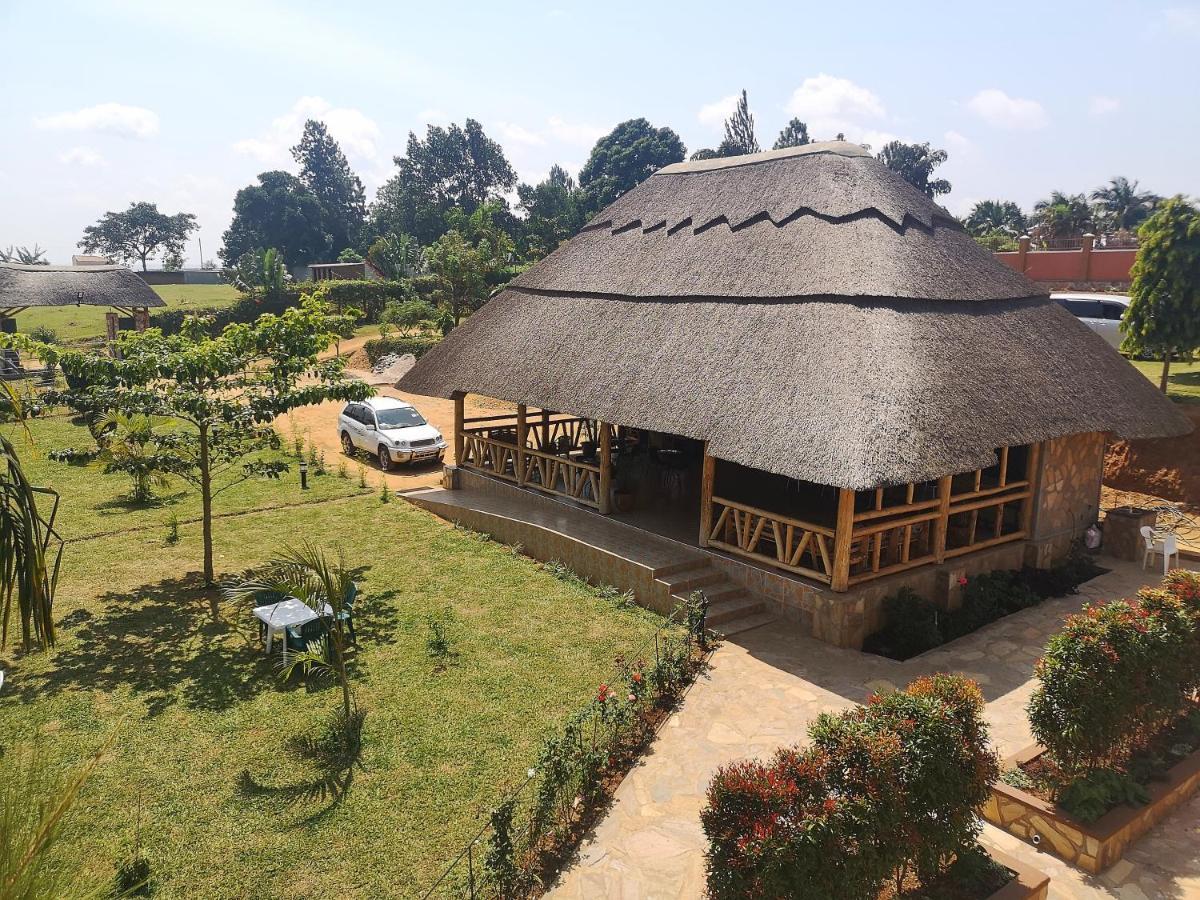 Oslo Gardens Bed & Breakfast Entebbe Luaran gambar