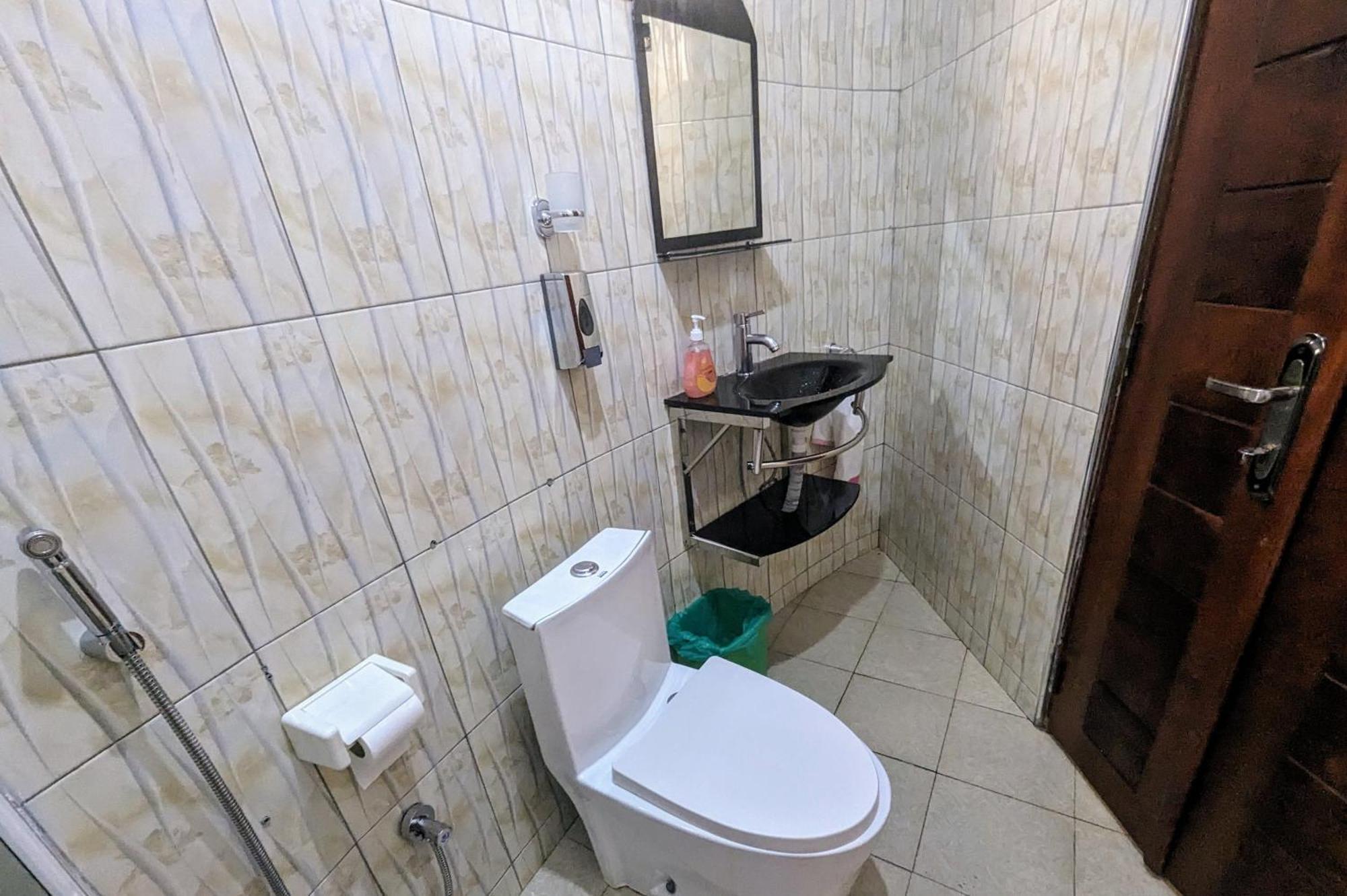 Oslo Gardens Bed & Breakfast Entebbe Luaran gambar