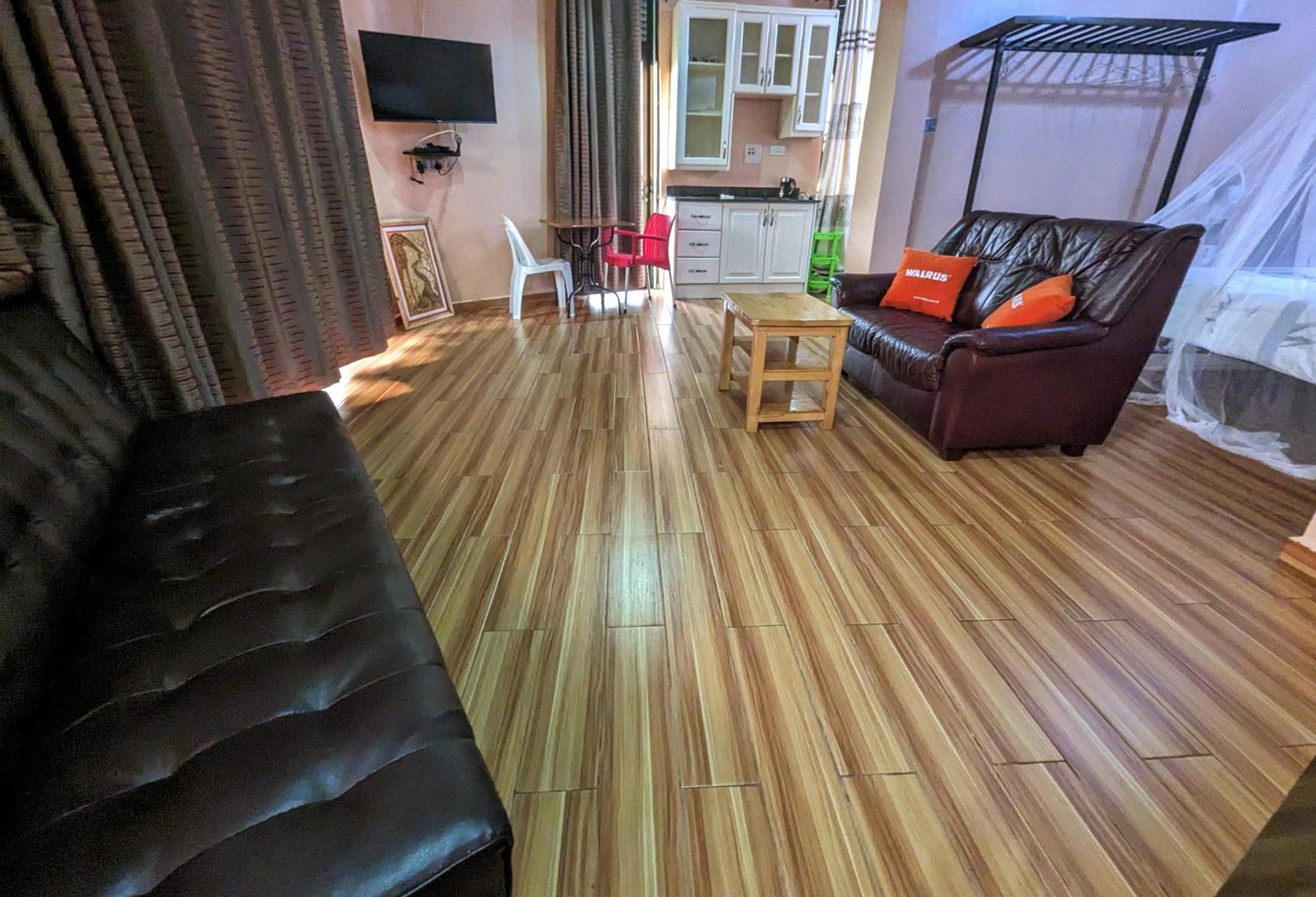 Oslo Gardens Bed & Breakfast Entebbe Luaran gambar