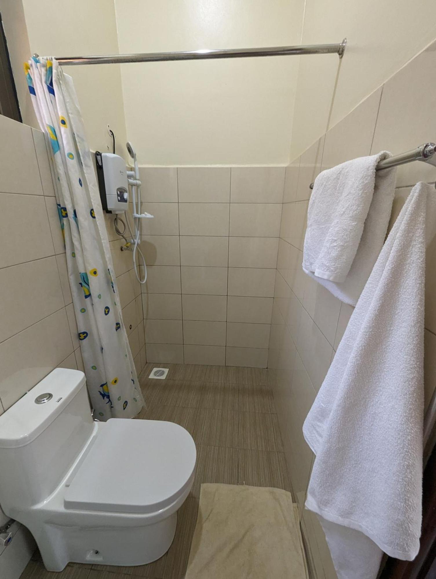 Oslo Gardens Bed & Breakfast Entebbe Luaran gambar